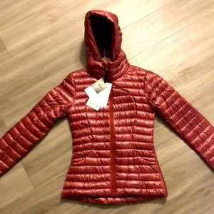 Lululemon size 2 zip up jacket NWT